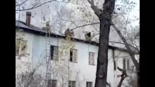 Алматыда екі қабатты ғимарат өртенді