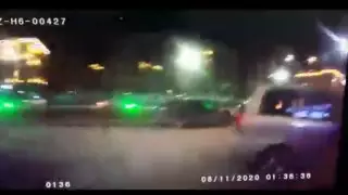 Ұйықтап қалып, қарсы жолаққа шығып кеткен мас жүргізушінің видеосы тарады