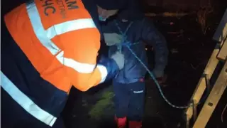 ШҚО-да 9 жастағы бала екі қабатты үйдің төбесінен түсірілді