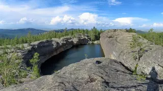 Үлкен әтештері бар кемпірлердің сексі