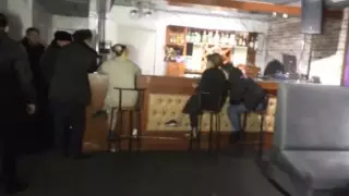 Шымкентте карантин кезінде жертөледе жұмыс істеген караоке әшкере болды