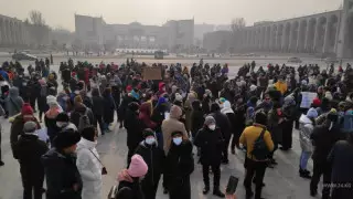 Бішкекте референдум мен Конституцияны өзгертуге қарсы акция өтті