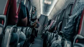 Ұшқыш турбуленттік жағдайда өзіңізді қалай қорғау керегін айтты