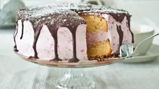 Диетолог көңіл-күйді түсіретін тағамдарды атады