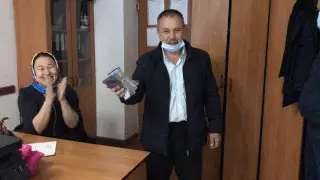 Полицейлер жоғалған 4 миллион теңгені тауып, иесіне қайтарды