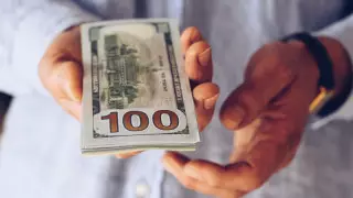 Жалған долларлармен азық-түлік сатып алған шымкенттік жазаланды