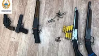 Ақтауда қарулы топтың ұсталған сәті видеоға түсірілді