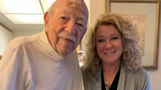 104 жастағы бұрынғы дәрігер 9 мың баланың әкесі атанды