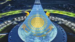 Нұр-Сұлтан тұрғындары мыңнан аса ту ілді