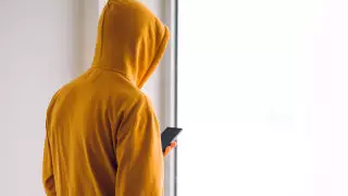 Әскерге шақырылған жігіт терезеден секіріп кетті. Қорғаныс министрлігі түсінік берді