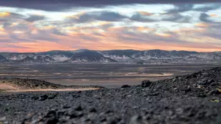 Үгітілген жанартау мен мүлгіген мұхит. Қара және Ақ шөлдер туристерді несімен қызықтырады?