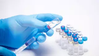 Вакцинацияға арналған электрон паспорт: екпе салдырмағандарға шетелге шығуға тыйым салына ма?