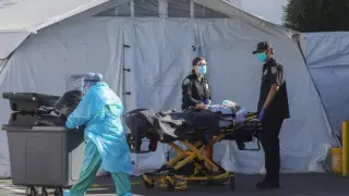 Америкалық COVID-тен вакцина салдырғаннан кейін қайтыс болды - БАҚ