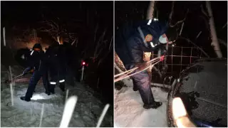 Алматы облысында үш адам мінген көлік жартастан құлай жаздады