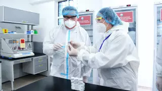 Қазақстандық педагогтер мен дәрігерлер вакцинадан бас тарта ала ма?