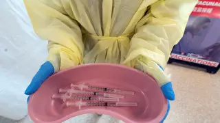 Коронавирус жұқтырғандарға вакцинация қажет пе? Министрлік жауап берді