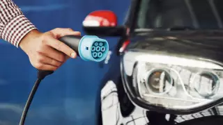 Джо Байден АҚШ шенеуніктерін электрмобильге ауыстырады