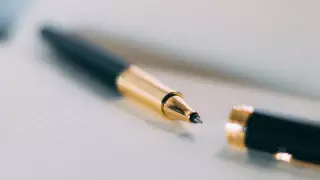 Дәрігерлер миына қалам кіріп кеткен адамды құтқарды