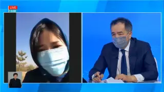 Алматы тұрғыны Сағынтаевқа сұрақ қойып жатқанда жылап жіберді