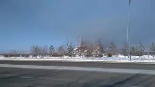 Нұр-Сұлтанда мешіт құрылысы үстінен түтін шығып жатқан сәт видеоға түсірілді