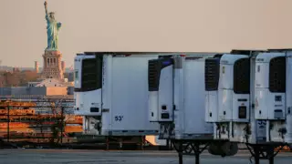 АҚШ коронавирустан қайтыс болғандарды бес күн аза тұтады