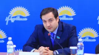 Артур Платонов Nur Otan партиясы бақылау комитетінің төрағасы болды