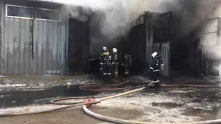 Алматыда қоймалардың бірінде өрт болды