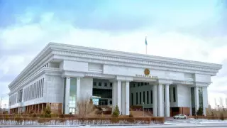 Сенат Жоғарғы соттың екі судьясын қызметінен босатты