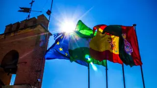 ЕО-ның бірқатар елі туристердің кіруін жеңілдетуді талап етті