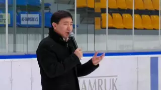 Өскемен әкіміне маскасыз суретке түскені үшін айыппұл салынды