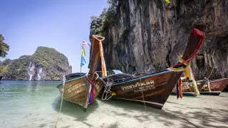 Индонезия билігі Бали туристер үшін қашан ашылатынын айтты