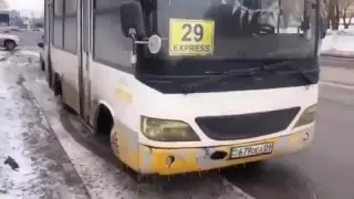 Қарағандыда жүргізуші куәлігінен айырылған ер адам автобус жүргізген