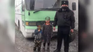 Түркістанда екі бала үйінен 15 шақырым қашыққа кетіп қалған