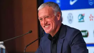 "Ақымақтар командасы деп еді". Франция құрамасының бас бапкері Қазақстанды мақтады