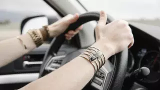 Павлодарда жол талғамайтын көлікпен екі қарт әйелді қағып кеткен қыз сотталды