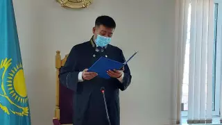 Оралда ақша айырбастау пункті иесін тонағандар жазаланды