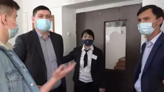 Бекшиннің кеңсесінде шу шығарған блогерлер екінші рет ғимаратқа кіре алмады 