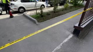 Алматыда көпқабатты үйдің күзетшісіне оқ атылды