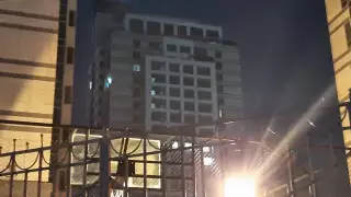 Алматыда оқ атқан ер адам терезені сындырып, секіріп кетті