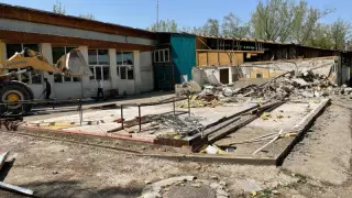 Алматыда заңсыз салынған ірі автожуу орны сүрілді