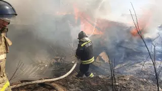 Нұр-Сұлтанда қураған ағаш салдарынан жекеменшік үй өртенді