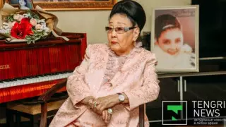 Бибігүл Төлегенова СOVID-19-ға қарсы вакцина салдырды