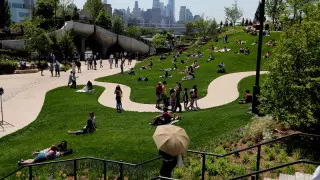 Нью-Йоркте 132 темір "қызғалдақтан" салынған жасанды арал пайда болды