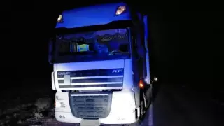 "Наразылыққа қатыспағаны үшін әйнегін сындырған". Полиция видеоға түсінік берді