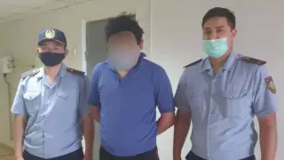 "Аяғын жаралады": Алматы маңында атыс шығарған ер адам ұсталды