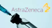 Ғалымдар AstraZeneca вакцинасының жанама әсері барын мойындады