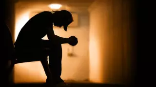 Жасөспірімдерді суицид жасауға қандай себептер итермелейді? ІІМ жауабы