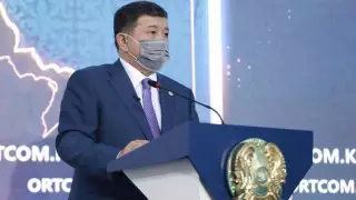 "Үйден тамақтанбаймын". Атырау облысының әкімі азық-түлікке айына қанша жұмсайтынына жауап берді