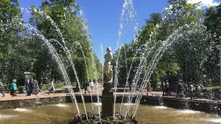 Алматыда үш адамды фонтандағы ток соқты