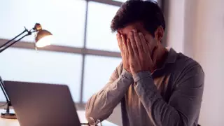 Жұмыс уақытын заңсыз ұзартқан басшылар жазаланады